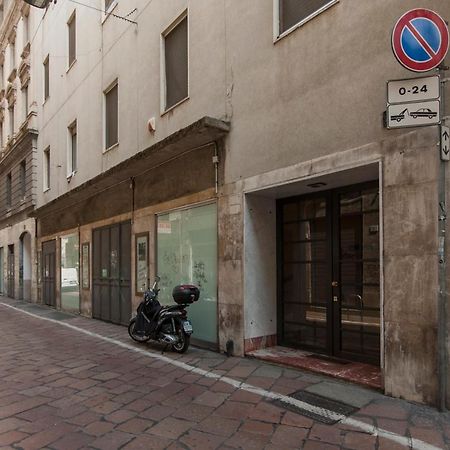 Youhosty - Dei Piatti 3 Daire Milano Dış mekan fotoğraf