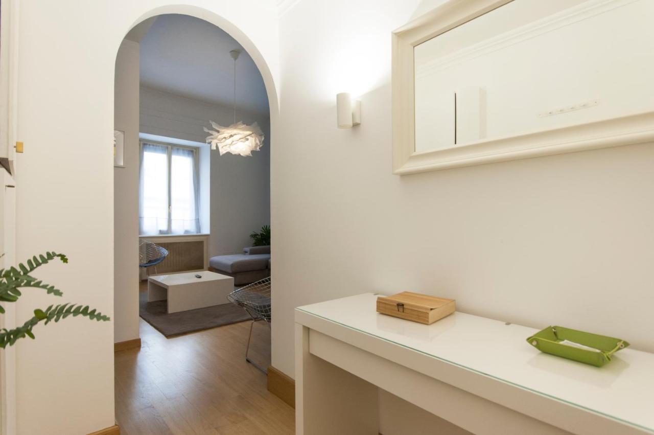 Youhosty - Dei Piatti 3 Daire Milano Dış mekan fotoğraf