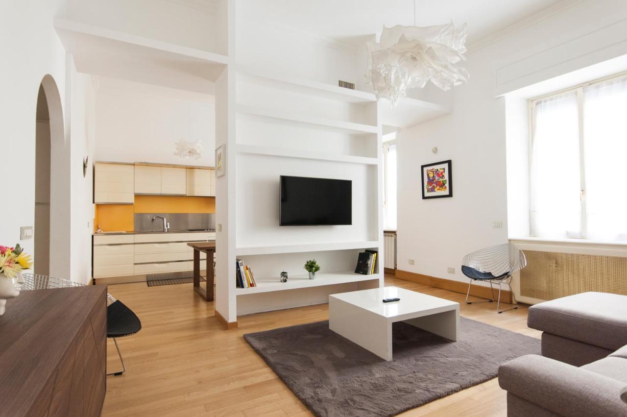 Youhosty - Dei Piatti 3 Daire Milano Dış mekan fotoğraf